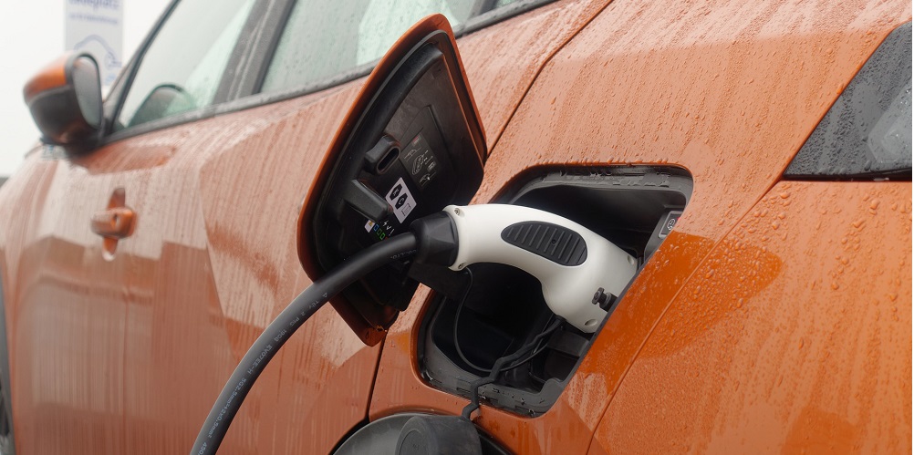 Elektrische auto opladen meer laadpalen Nijkerk