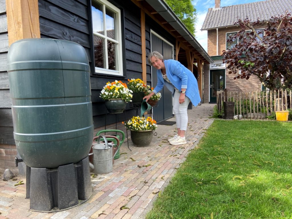 Duurzame Nijkerker Jacqueline regenton groene tuin